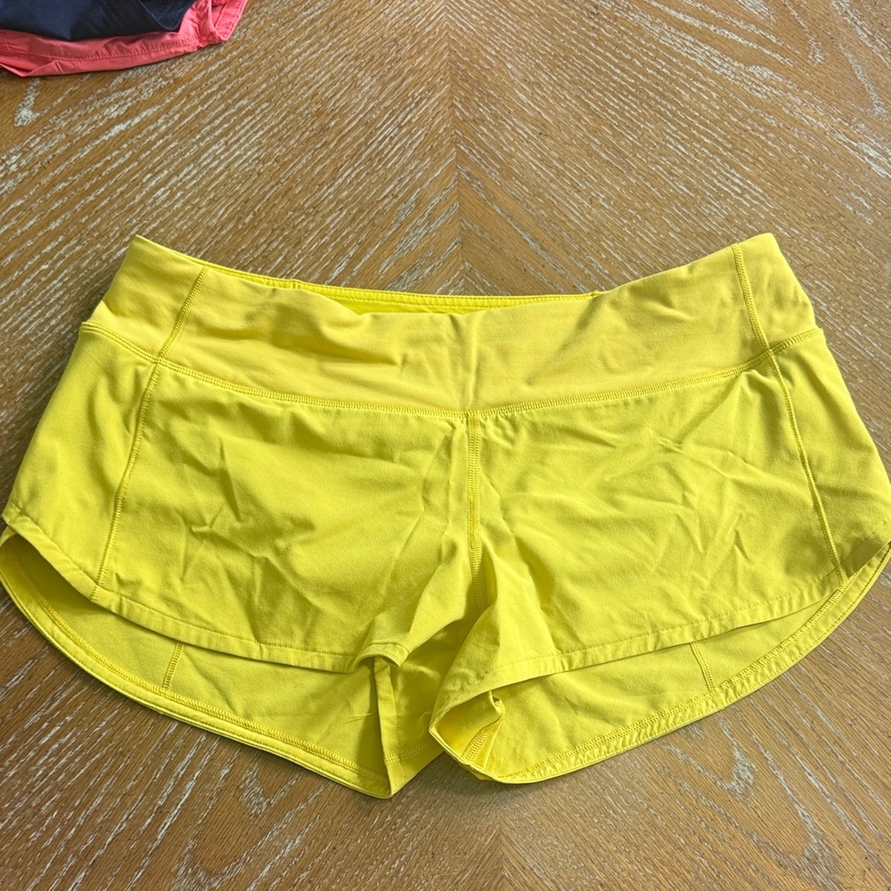 Lululemon size 8 shorts